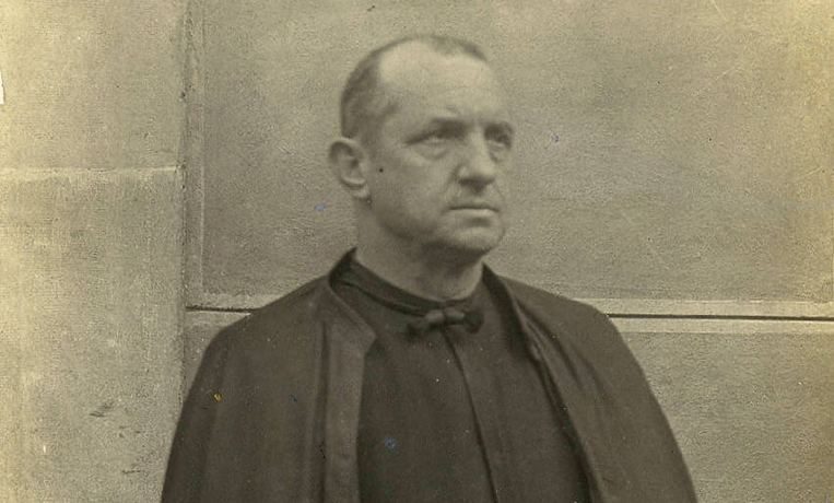 Homenaje al fundador de Fontilles, padre Ferrís
